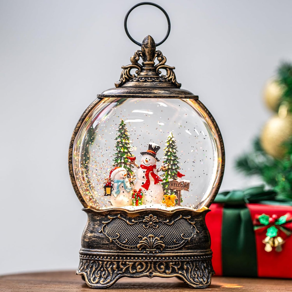 Fall Harvest Snow Globe Lantern, Lighted Autumn Pumpkin Snow Globe with Sunflowers, Scarecrow & Fence, Vintage Tabletop Thanksgiving Decor for Home, Living Room, Mantel, Farmhouse